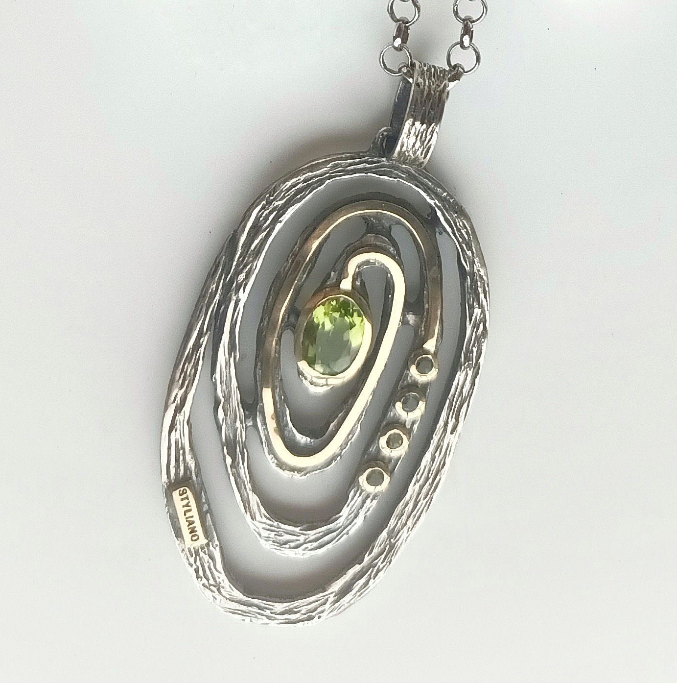 Collar Styliano 4325 Peridoto