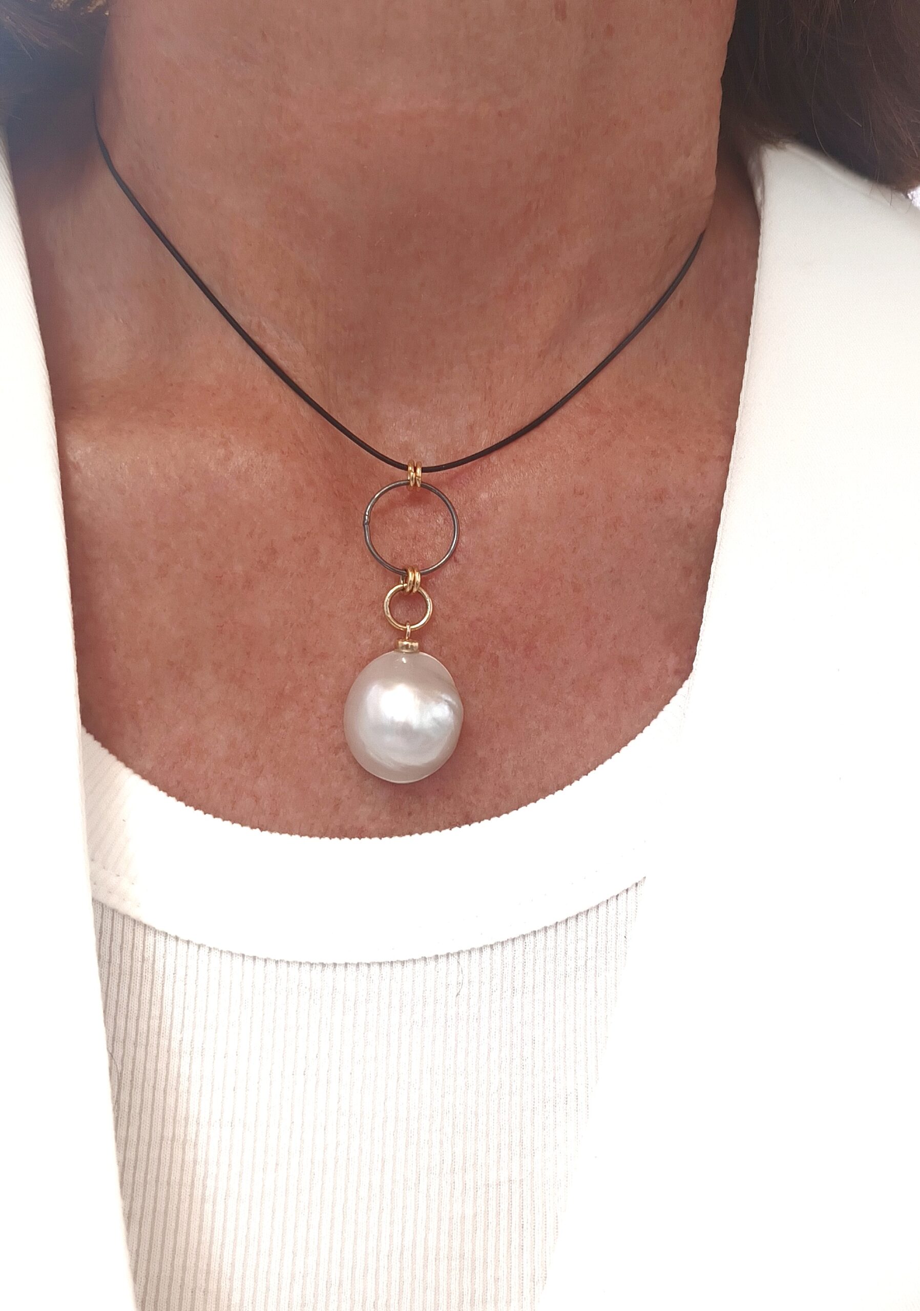 Collar Aros Perla 3774 Golden Black - Imagen 3
