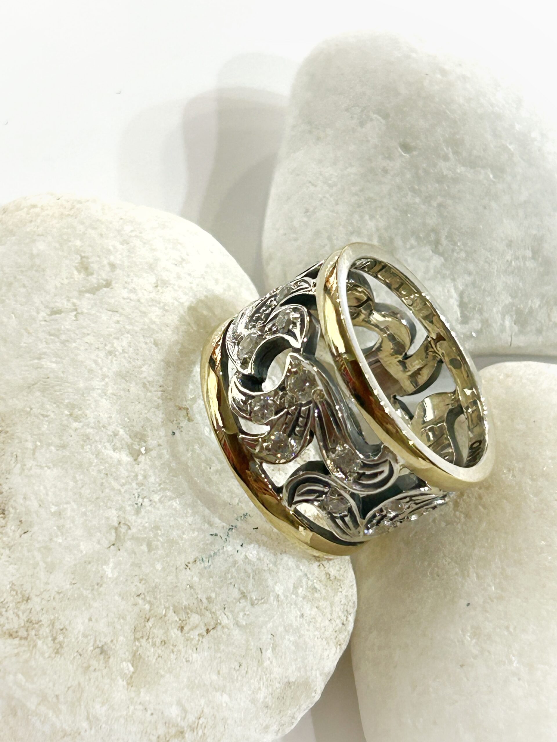 Anillo Styliano Calado hojas - Imagen 2