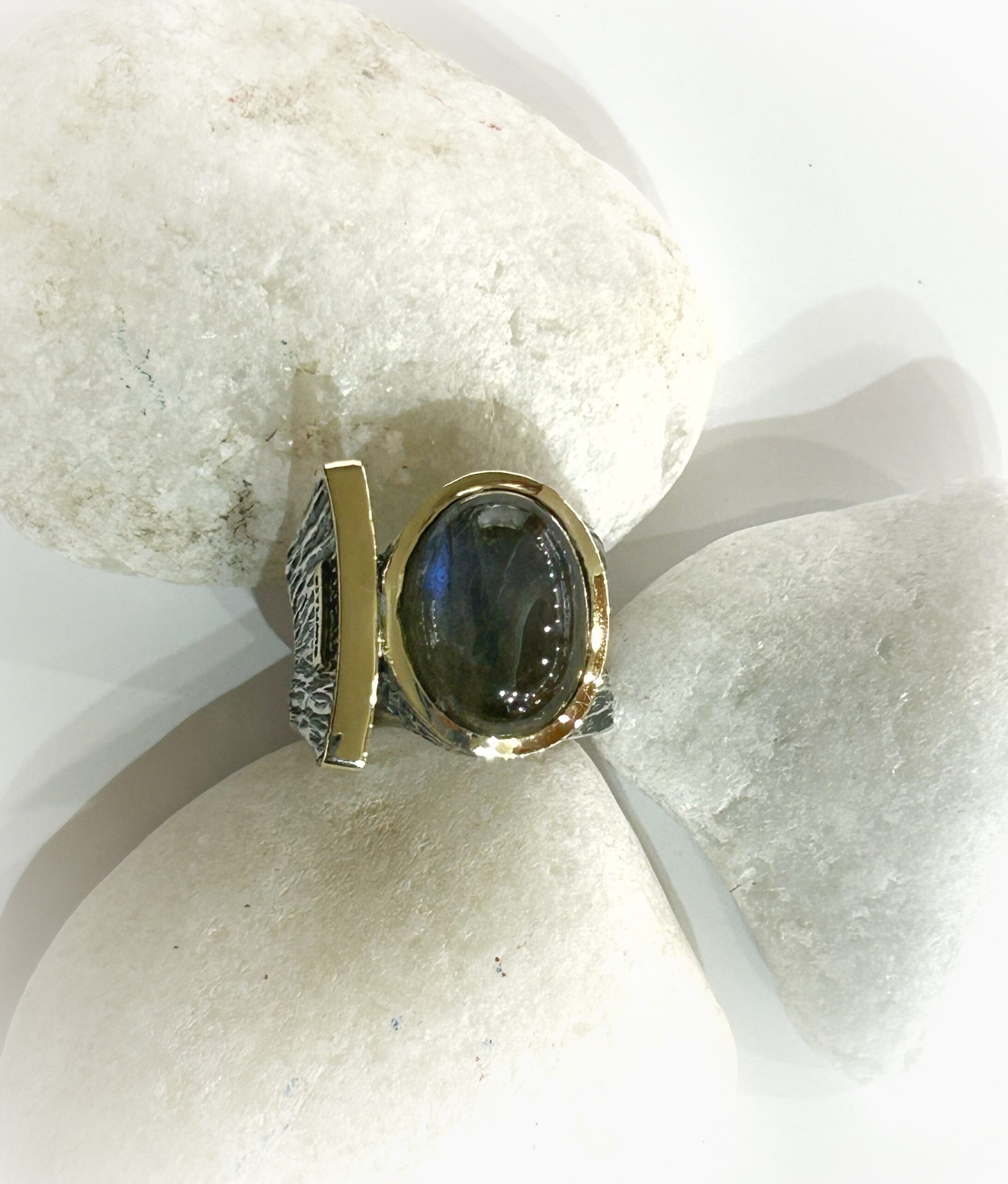 Anillo Styliano Petra