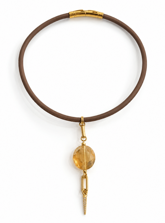 Collar Chic