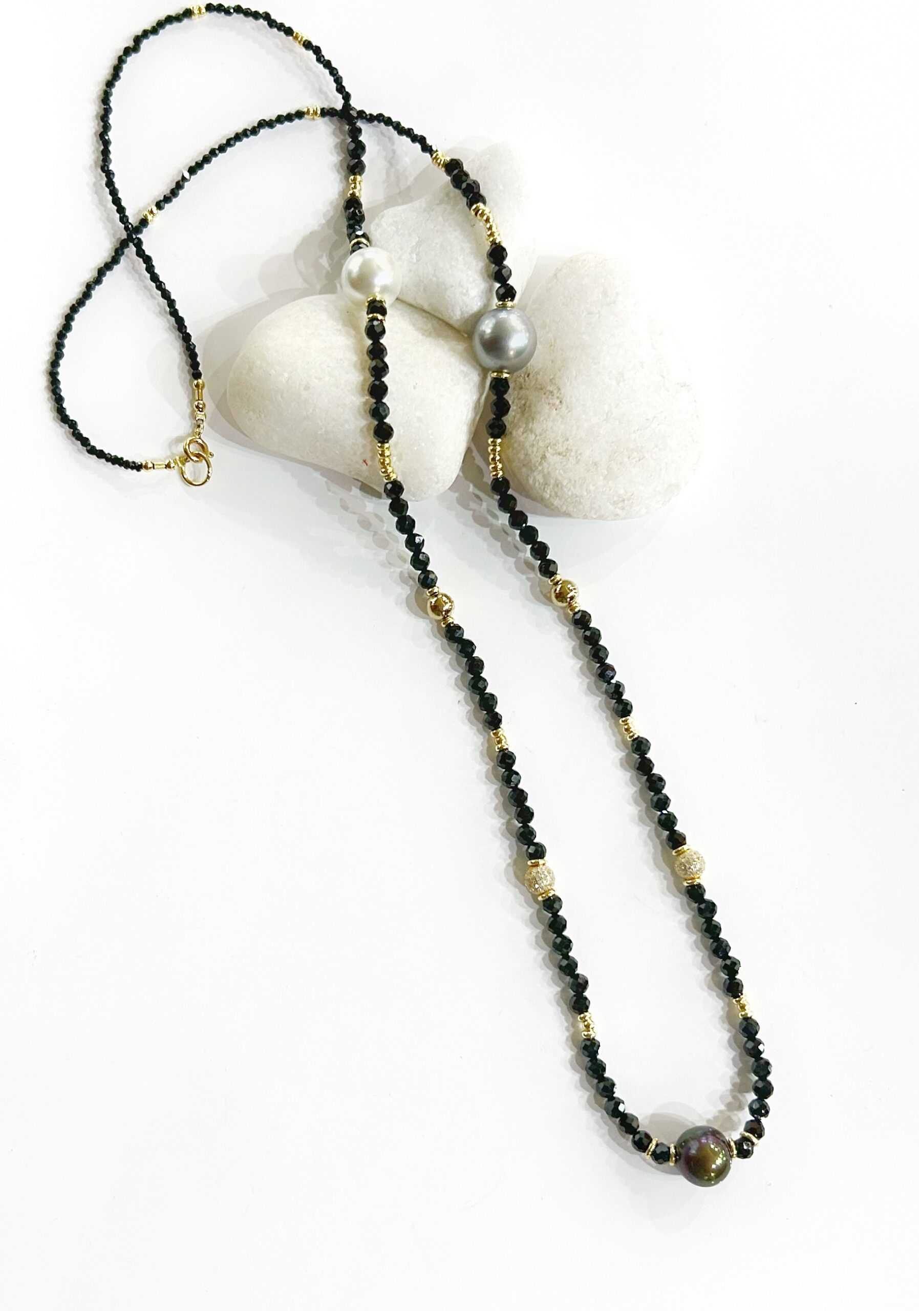 Collar Nona