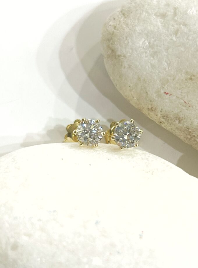 Pendientes oro 6 grapas