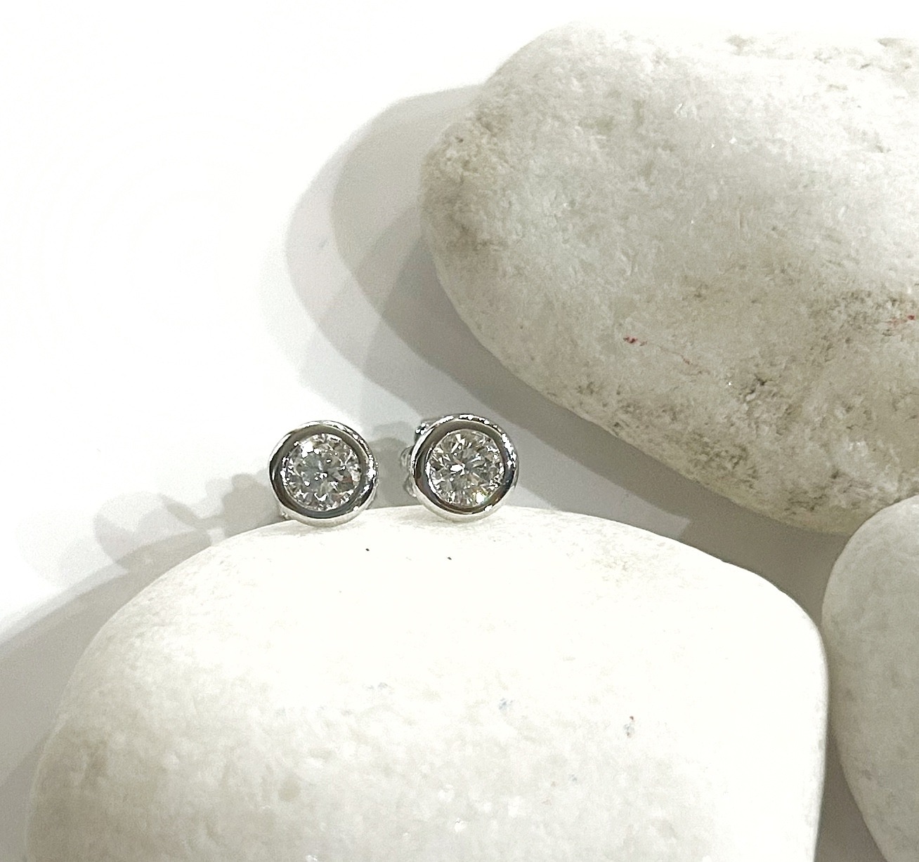 Pendientes oro blanco Chatón